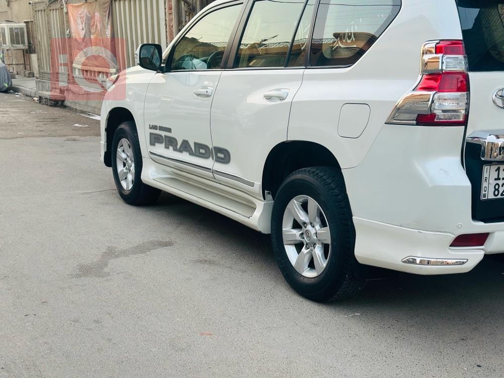 تۆیۆتا لاندكروزر پرادۆ